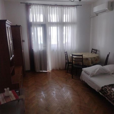 27 Юли 3 Бюджет Apartment Varna Exterior photo