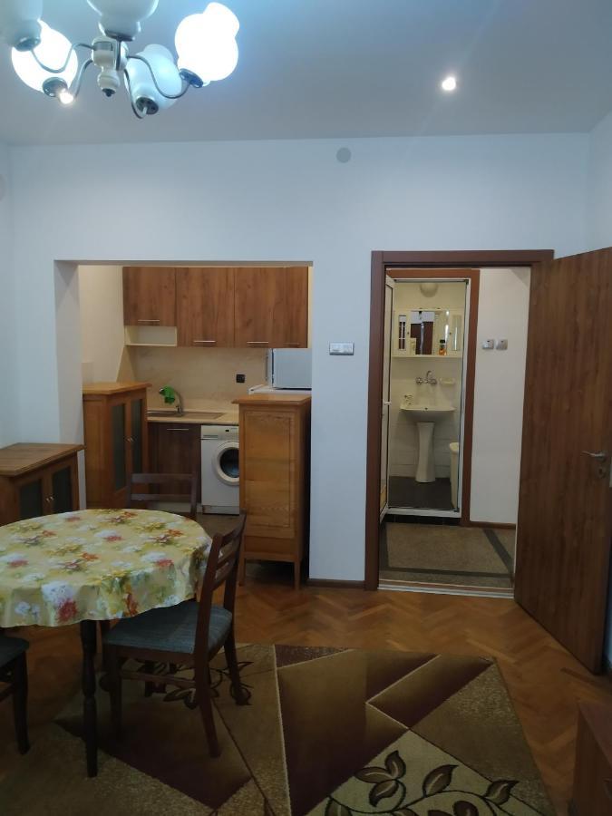 27 Юли 3 Бюджет Apartment Varna Exterior photo